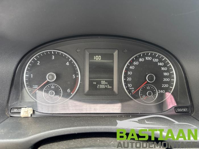 Volkswagen Caddy III 1.6 TDI 16V Vehículo de desguace (2013, Negro)