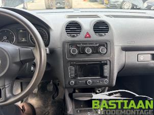 Volkswagen Caddy III 1.6 TDI 16V Vehículo de desguace (2013, Negro)