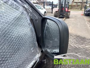 Volkswagen Caddy III 1.6 TDI 16V Vehículo de desguace (2013, Negro)