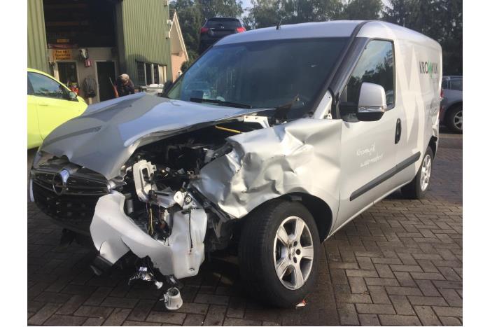 Opel Combo 1 3 Cdti 16v Salvage Year Of Construction 18 Colour Gray Proxyparts Com