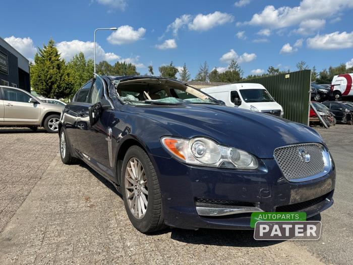 Jaguar XF 2.7 D V6 24V Épave (2008, Bleu)