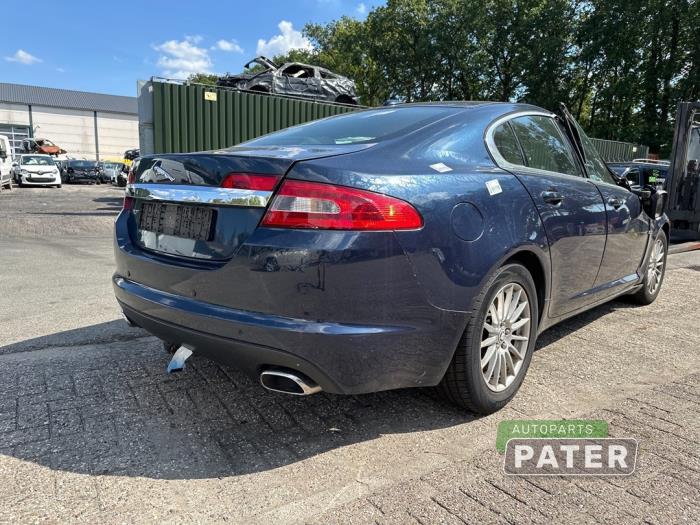 Jaguar XF 2.7 D V6 24V Épave (2008, Bleu)