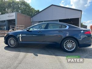 Jaguar XF 2.7 D V6 24V Épave (2008, Bleu)