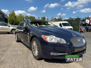 Jaguar XF 2.7 D V6 24V Épave (2008, Bleu)