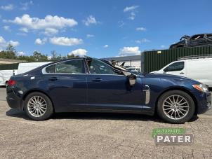 Jaguar XF 2.7 D V6 24V Épave (2008, Bleu)