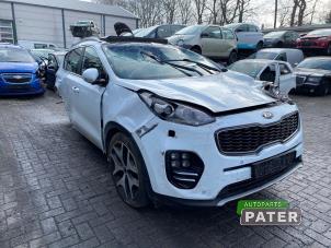 Kia Sportage 1.7 CRDi 16V 4x2 Épave (2018, Blanc)