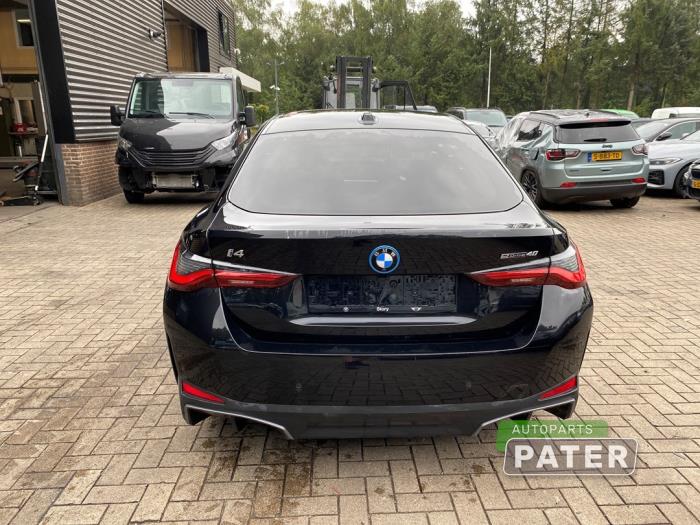 BMW i4 eDrive40 84 kWh Samochód złomowany (2023, Czarny)