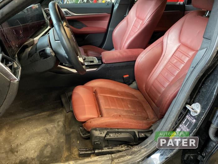 BMW i4 eDrive40 84 kWh Samochód złomowany (2023, Czarny)