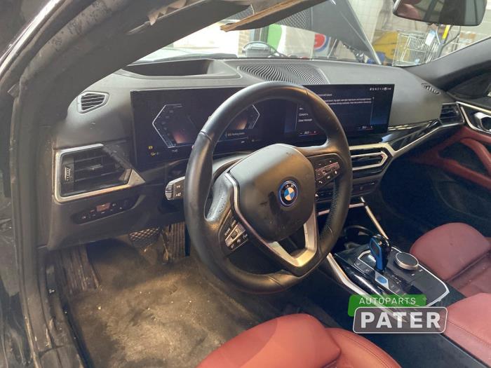 BMW i4 eDrive40 84 kWh Samochód złomowany (2023, Czarny)