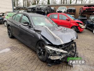 BMW 3 serie 318i 1.5 TwinPower Turbo 12V Vehículo de desguace (2018, Gris)