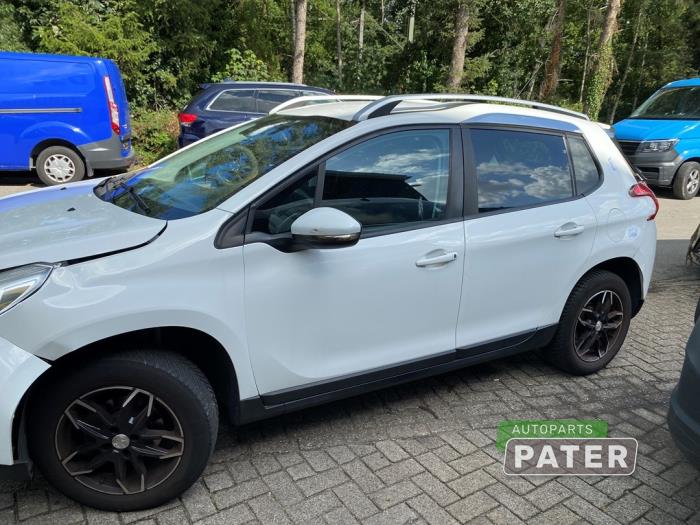 Peugeot 2008 1.2 Vti 12V PureTech 82 Salvage vehicle (2015, White)