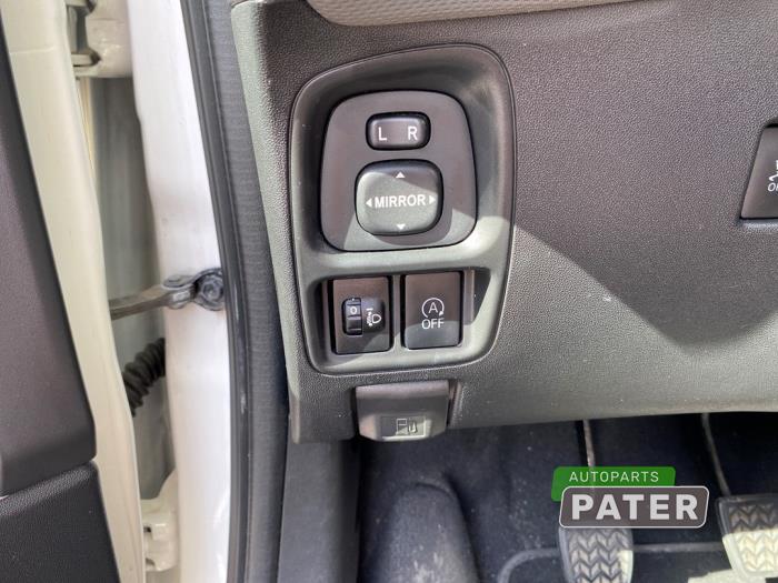 Peugeot 108 1.0 12V VVT-i Vehículo de desguace (2019, Blanco)