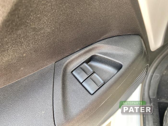 Peugeot 108 1.0 12V VVT-i Vehículo de desguace (2019, Blanco)