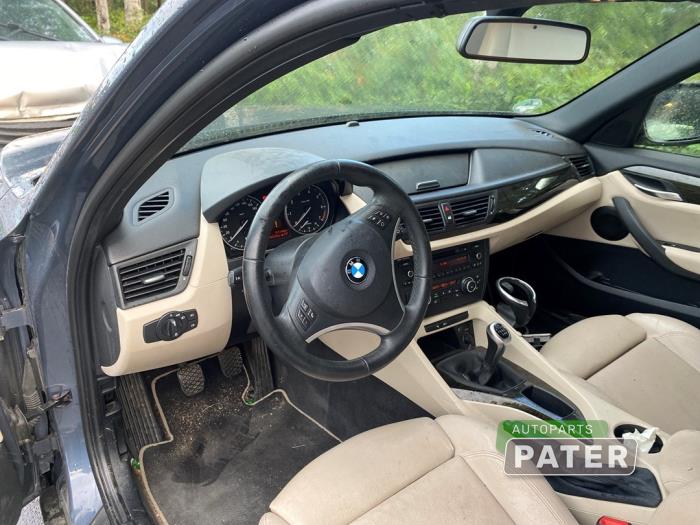 BMW X1 sDrive 18i 2.0 16V Samochód złomowany (2011, Niebieski)