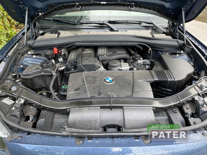 BMW X1 sDrive 18i 2.0 16V Samochód złomowany (2011, Niebieski)