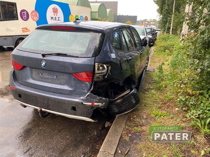 BMW X1 sDrive 18i 2.0 16V Samochód złomowany (2011, Niebieski)