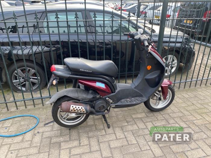 Peugeot BR. Ludix Scooter (Épave, 2009, Granit)
