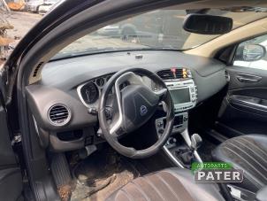 Lancia Delta 1.4 MultiAir 16V Samochód złomowany (2012, Czarny)