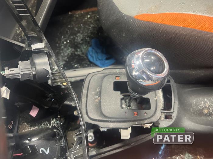 Toyota Aygo 1.0 12V VVT-i Vehículo de desguace (2015, Naranja)