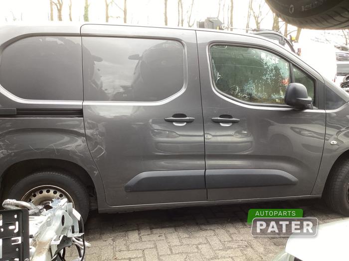 Peugeot Partner 1.6 BlueHDI 75 Vehículo de desguace (2019, Gris)