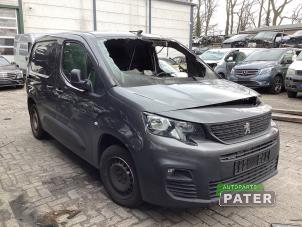 Peugeot Partner 1.6 BlueHDI 75 Vehículo de desguace (2019, Gris)