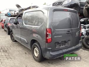 Peugeot Partner 1.6 BlueHDI 75 Vehículo de desguace (2019, Gris)