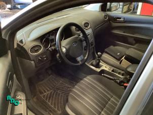 Ford Focus 2 Wagon 1.6 TDCi 16V 90 Épave (2009)