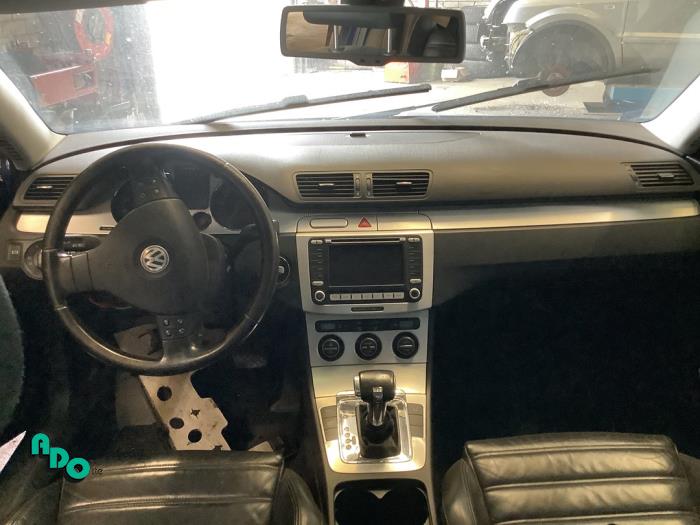 Volkswagen Passat Variant 3.2 FSI V6 32V Skrotfordon (2006, BLAUW)