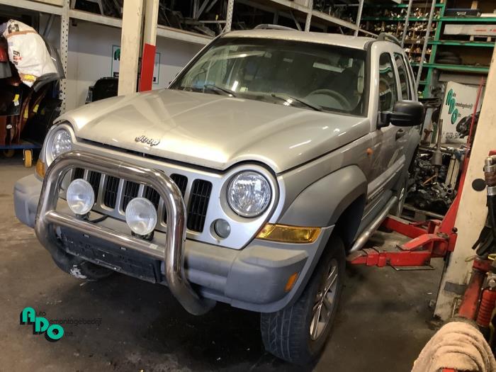 Jeep Cherokee/Liberty 2.8 CRD 16V Vehículo de desguace (2005, Gris)