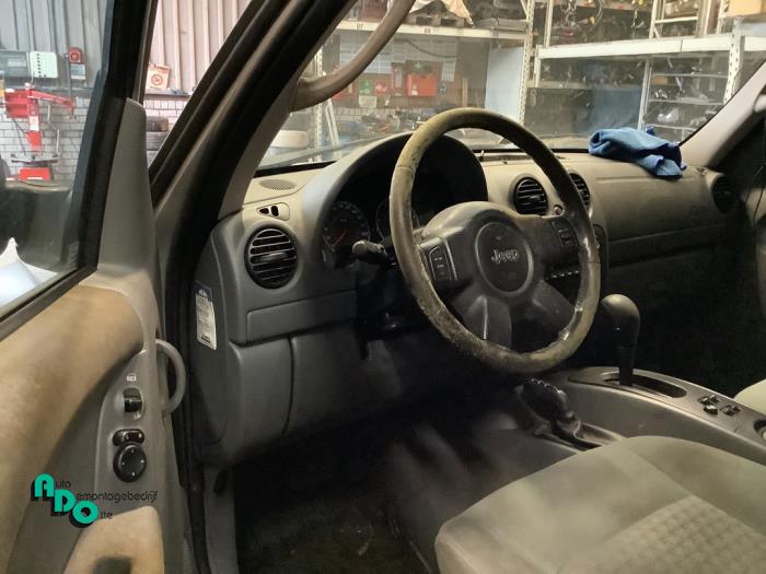 Jeep Cherokee/Liberty 2.8 CRD 16V Vehículo de desguace (2005, Gris)
