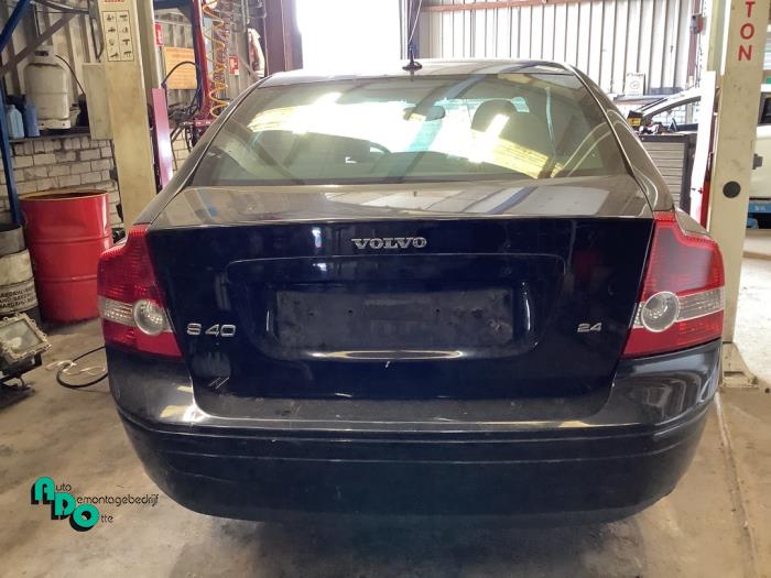 Volvo S40 2.4 20V Schrottauto (2005, Schwarz)