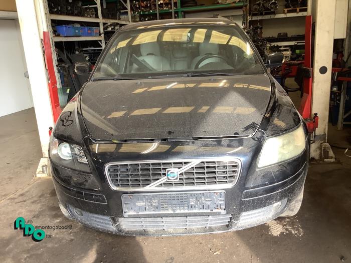 Volvo S40 2.4 20V Schrottauto (2005, Schwarz)