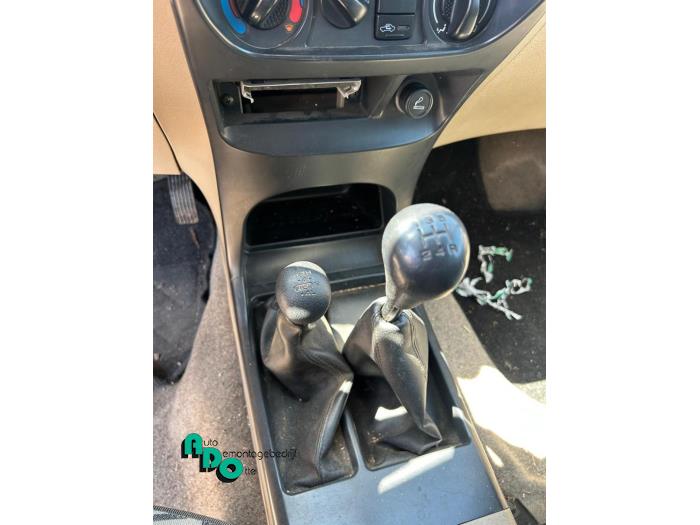 Nissan Terrano II 2.7 TDi Vehículo de desguace (2004, Granito)