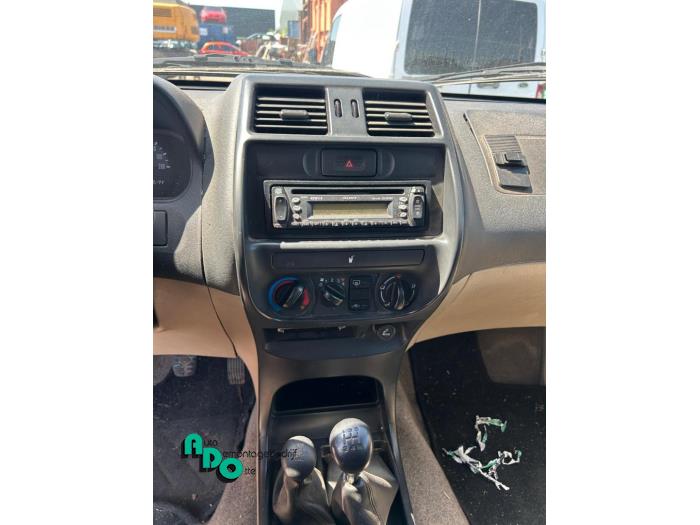 Nissan Terrano II 2.7 TDi Vehículo de desguace (2004, Granito)