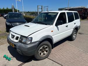 Nissan Terrano II 2.7 TDi Vehículo de desguace (2004, Granito)