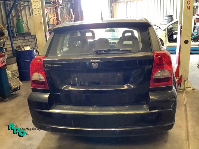 Dodge Caliber 1.8 16V Samochód złomowany (2007, Czarny)
