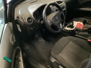 Seat Leon 1.8 TSI 16V Vehículo de desguace (2011, Negro)