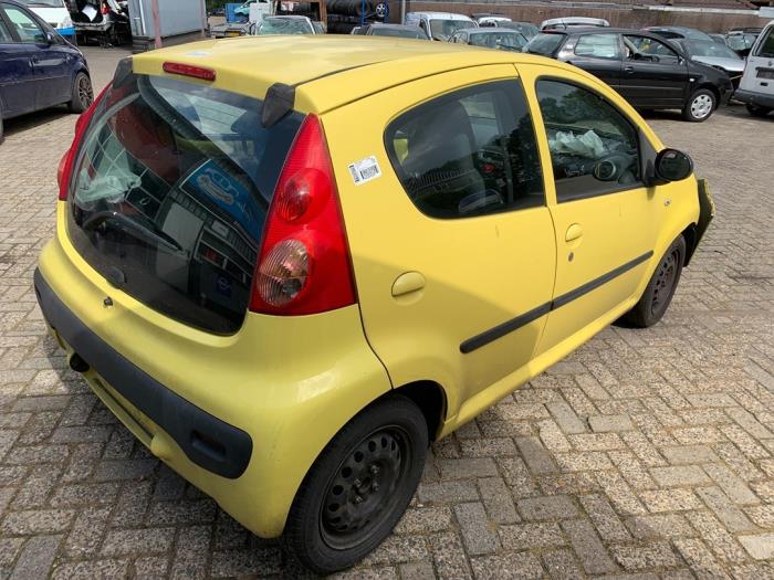 Peugeot 107 1.0 12v Salvage Vehicle (2006, Yellow)