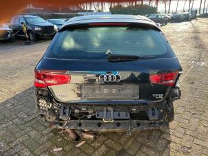 Audi A3 1.8 16V TFSI Quattro Épave (2013, Noir)