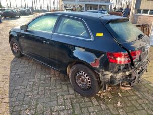 Audi A3 1.8 16V TFSI Quattro Épave (2013, Noir)