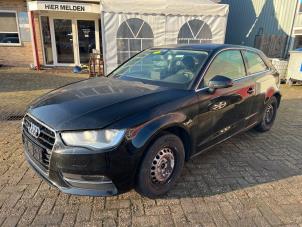 Audi A3 1.8 16V TFSI Quattro Épave (2013, Noir)
