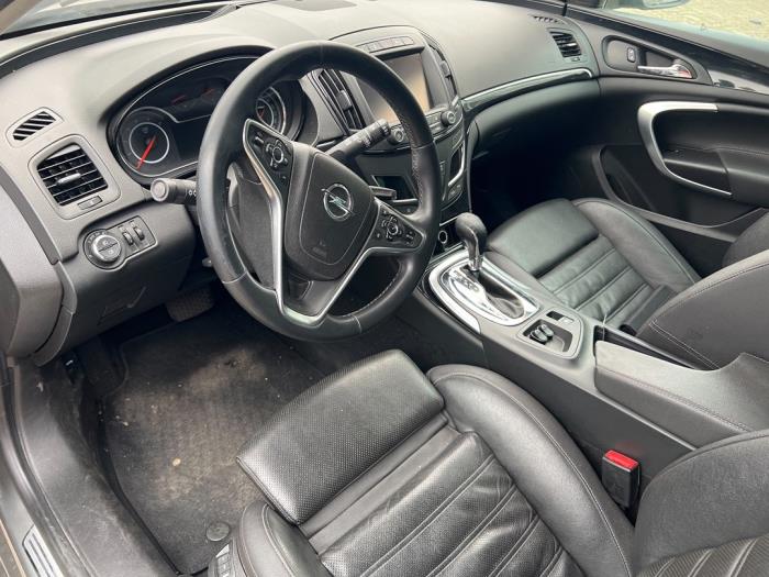 Opel Insignia Sports Tourer 2.0 CDTI 16V Épave (2017, Gris)