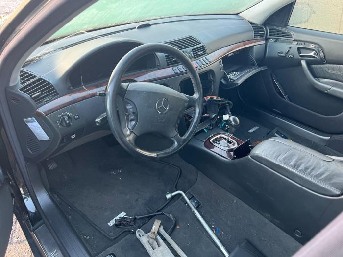 Mercedes S 3.2 S-320 18V Vehículo de desguace (2000, Negro)