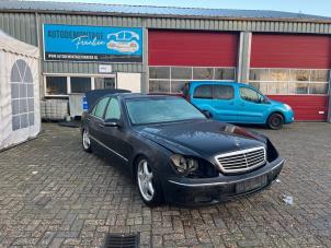 Mercedes S 3.2 S-320 18V Vehículo de desguace (2000, Negro)