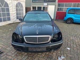 Mercedes S 3.2 S-320 18V Vehículo de desguace (2000, Negro)
