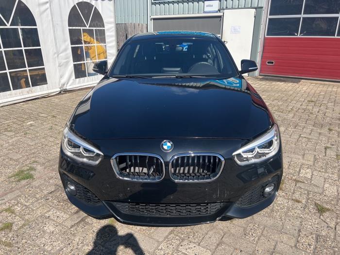 BMW 1 serie 116i 1.5 12V Vehículo de desguace (2019, Negro)