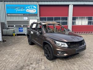Volkswagen Tiguan 2.0 TSI 16V 4Motion Épave (2011, Brun)