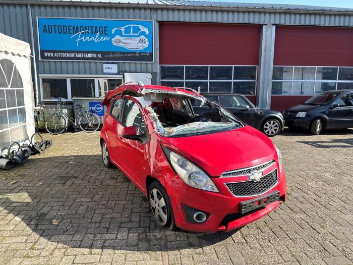 Chevrolet Spark 1.2 16V LPG Schrottauto (2010, Rot)