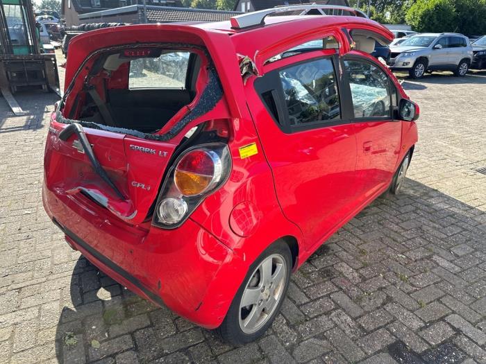 Chevrolet Spark 1.2 16V LPG Schrottauto (2010, Rot)