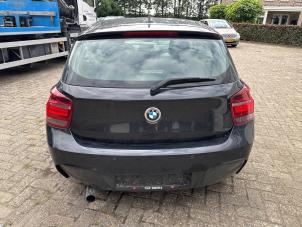 BMW 1 serie 114i 1.6 16V Épave (2013, Noir)